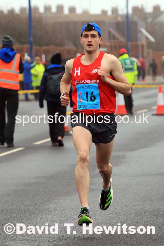 Senior mens 12 Stage 2023 Northern Mens 12 stage and Womens 6 Stage Relays and Young Athletes, Redcar. Photo: David T. Hewitson/Sports for All Pics
